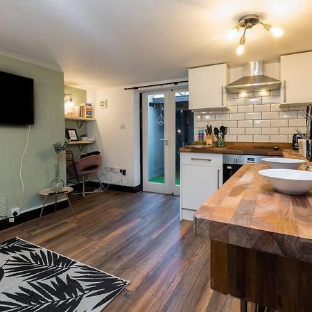 Modern 1-Bed Central Apartment With Outside Spaceブライトン エクステリア 写真