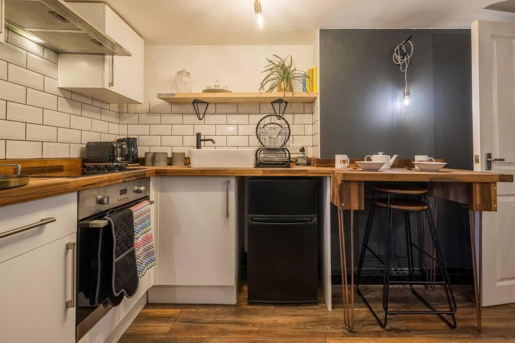 Modern 1-Bed Central Apartment With Outside Spaceブライトン エクステリア 写真